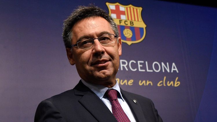 Члены «Барселоны» выразили вотум недоверия президенту клуба 