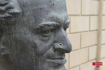 “Güllələnmiş heykəllər” abidəsi ziyarət olunub - FOTO