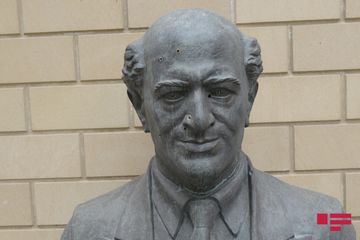 “Güllələnmiş heykəllər” abidəsi ziyarət olunub - FOTO