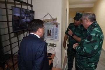 Məhərrəm Əliyev və Elçin Quliyev “Qazax” əlahiddə sərhəd diviziyasının hərbi hissə və bölmələrində olublar