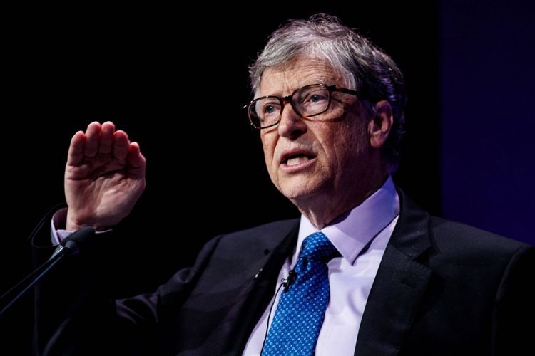 Bill Gates believes the coronavirus pandemic will end in 2022