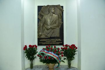 Milli Məclisin sədri Sahibə Qafarova Rusiyada rəsmi səfərdədir - FOTO