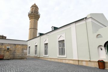 Prezident İlham Əliyev və Mehriban Əliyeva Balaxanıda aparılan abadlıq işləri ilə tanış olublar - YENİLƏNİB-1