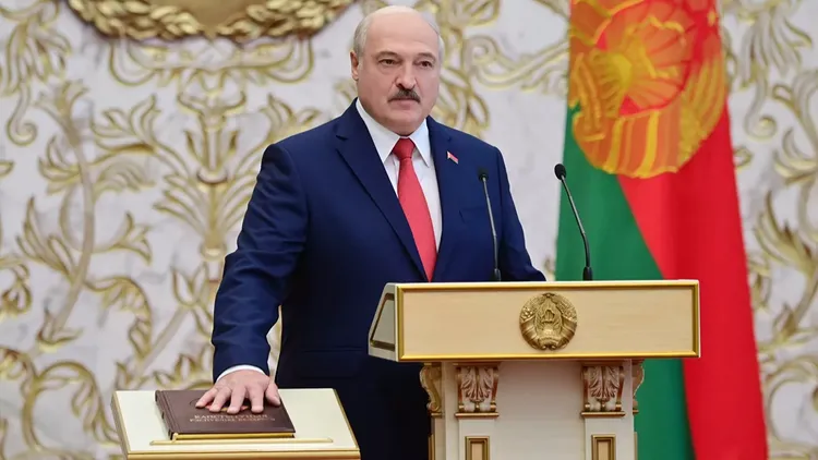Лукашенко ответил на обвинения в «тайной» инаугурации