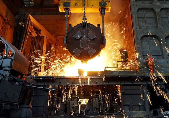 Global steel output edges up in August, buoyed by strong China production
