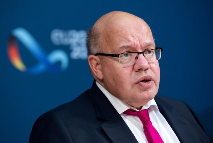 German economy minister ends quarantine after negative COVID-19 results