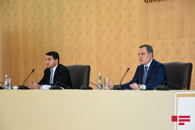 Hikmət Hacıyev: “Ermənistanın hərbi doktrinasında və Təhlükəsizlik Konsepsiyasında yeni ərazilərin işğalı nəzərdə tutulur”