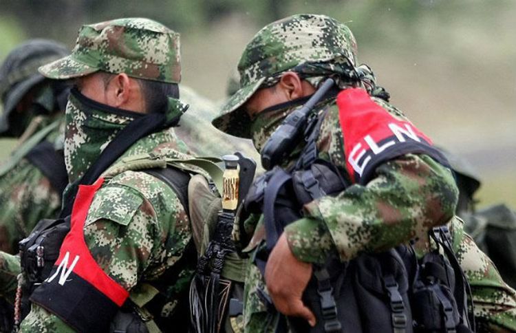 KİV: Kolumbiyada silahlı qarşıdurma zamanı 6 nəfər ölüb