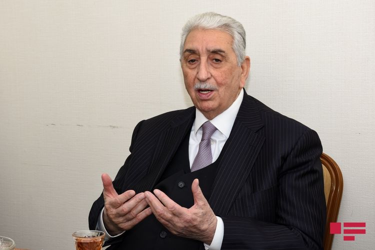 Xalq artisti Arif Babayev insult keçirib 