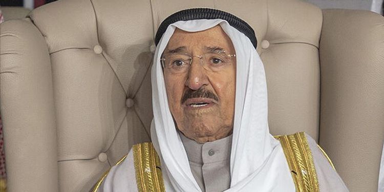  Emir of Kuwait dies