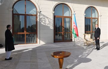 Prezident İlham Əliyev Pakistanın Azərbaycanda yeni təyin olunmuş səfirinin etimadnaməsini qəbul edib  - YENİLƏNİB
