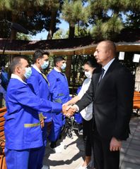 Prezident İlham Əliyev və Mehriban Əliyeva yaralı hərbçilərlə görüşüblər - YENİLƏNİB