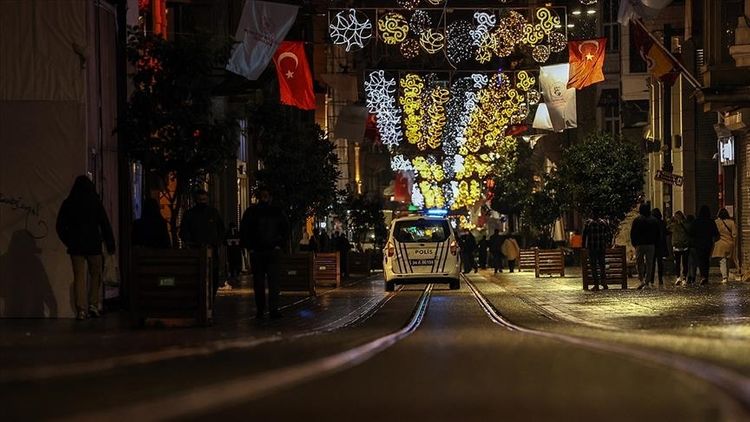 Weekend curfews resume in Turkey