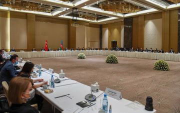 Bakıda Türkiyə-Azərbaycan işgüzar görüşü keçirilir