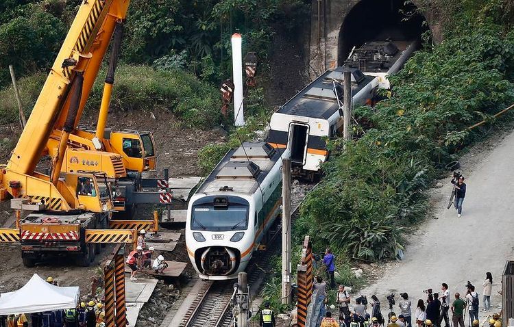 Taiwan train crash leaves 51 dead, 186 injured - UPDATED