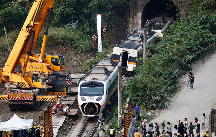 Число пострадавших в железнодорожной катастрофе на Тайване возросло до 186