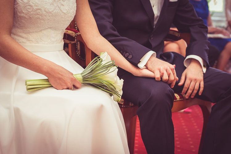 Fevralda 21 cütlük nikahın pozulmasından imtina edib