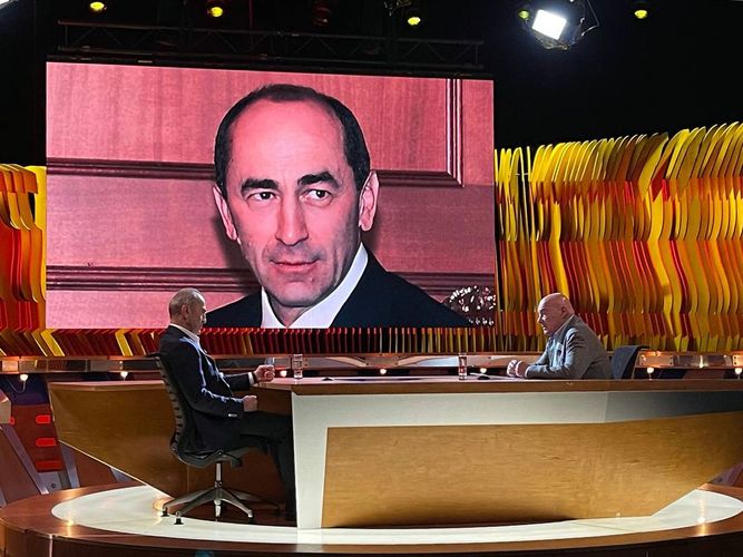 Rusiya mediasındakı erməni lobbisi: Koçaryan seçkiqabağı kampaniyaya Moskvadan başlayıb - TƏHLİL