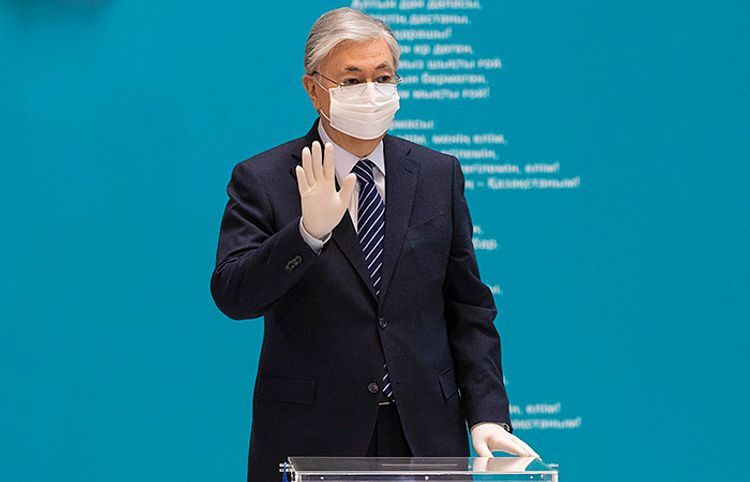 Президент Казахстана привился от коронавируса