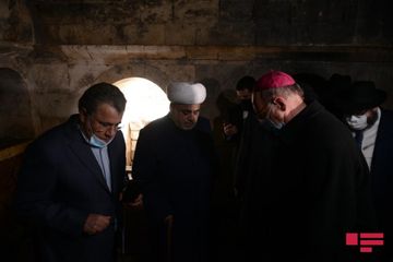 Allahşükür Paşazadə və dini konfessiya rəhbərləri Ağdamda İmarət qəbiristanlığını ziyarət ediblər