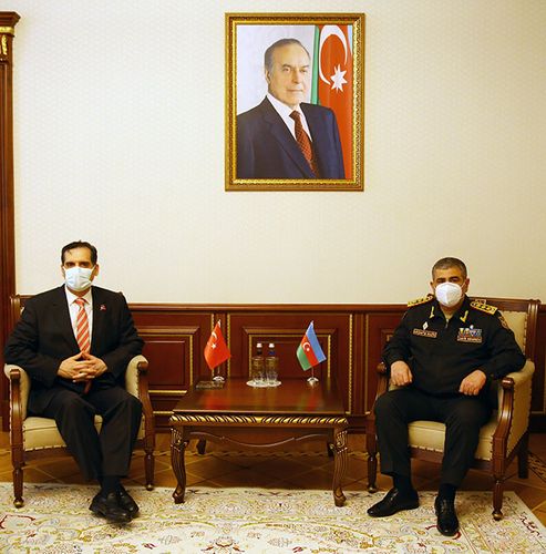 Azerbaijani Defense Minister meets with Ambassador of Turkey 