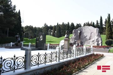 Volkan Bozkır Fəxri xiyabanı, Şəhidlər xiyabanını və “Türk şəhidliyi”ni ziyarət edib - FOTO - YENİLƏNİB