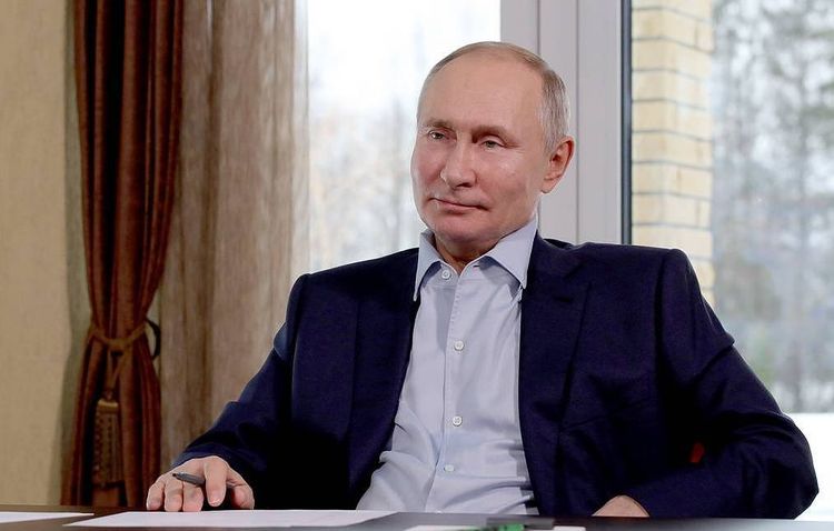 Putin not yet received second shot of vaccine, says Kremlin spokesman