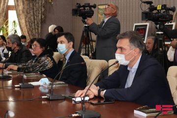 Tbilisidə Nəriman Nərimanovun kitabının təqdimatı keçirilib - FOTO