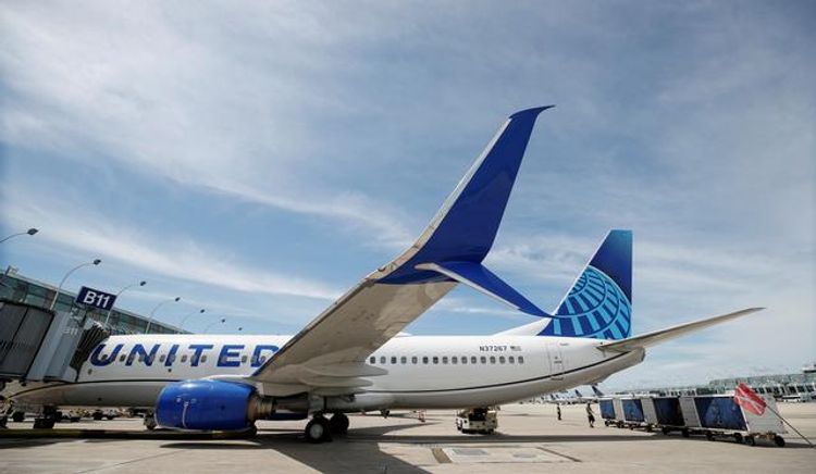 United Airlines sees first-quarter revenue falling 66%