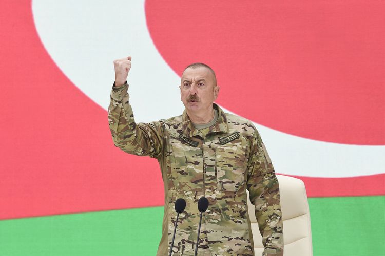 Azərbaycan Prezidenti: “Ermənistan bizim qarşımızda diz çökmüş ölkədir, başını, boynunu bükmüş ölkədir”