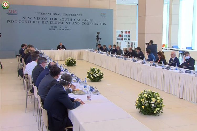 Президент Ильхам Алиев: Несмотря на достижение соглашения о прекращении огня, остается много вопросов, связанных с конфликтом