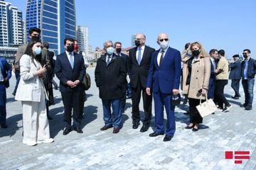 Beynəlxalq ekspertlər Bakıda Hərbi Qənimətlər Parkı ilə tanış olublar