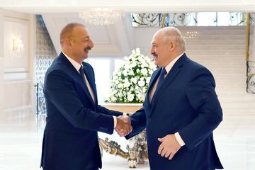 Azərbaycan və Belarus prezidentlərinin təkbətək görüşü olub - YENİLƏNİB