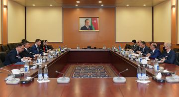 Nazir Rəşad Nəbiyev Ukraynanın infrastruktur naziri Vladislav Krikli ilə görüşüb - FOTO