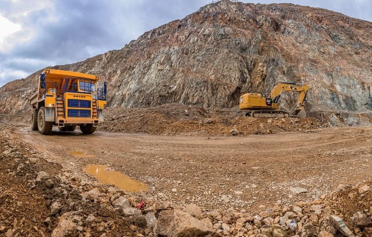Добыча золота в Азербайджане в марте выросла 15% - ТАБЛИЦА
