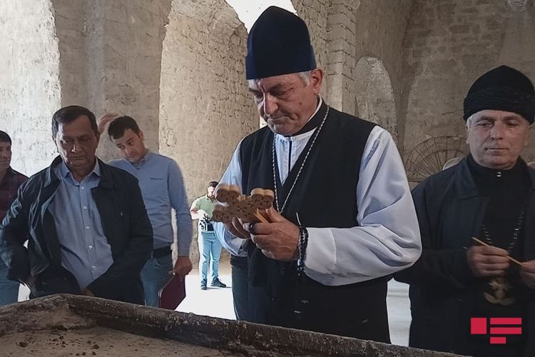 Члены Албано-удинской христианской религиозной общины посетили древний албанский храм в Туге
