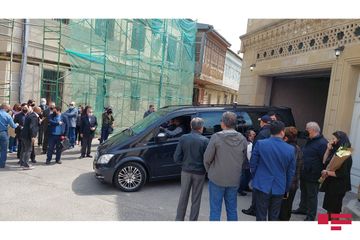 Xalq Artisti Eldar Quliyevlə vida mərasimi başa çatıb - FOTO - YENİLƏNİB