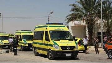 Misirdə qatar relsdən çıxıb, 8 nəfər ölüb, yüzdən çox insan yaralanıb - YENİLƏNİB - FOTO