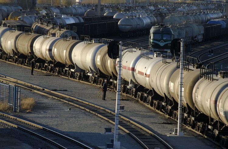 Азербайджан увеличил экспорт нефтепродуктов