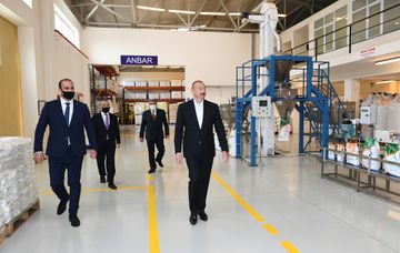 Prezident İlham Əliyev Hacıqabul Sənaye Məhəlləsinin açılışında iştirak edib - YENİLƏNİB