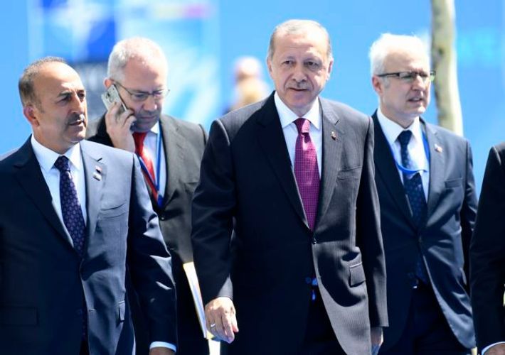 Эрдоган поблагодарил Чавушоглу за его ответ главе МИД Греции
