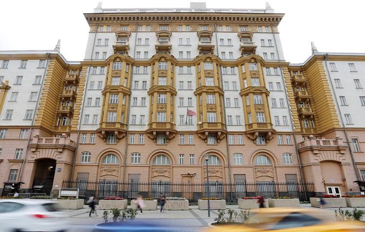 Россия высылает 10 сотрудников посольства США