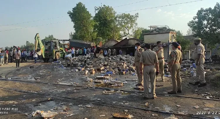At last 5 dead after passenger train collides with truck, bike in India