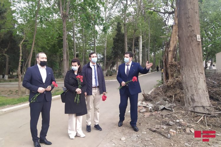 Французские юристы побывали на территории в Гяндже, обстрелянной ВС Армении – ФОТО 