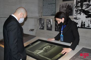 İsrail səfirinin müavini Quba Soyqırımı Memorial Kompleksini ziyarət edib - FOTO