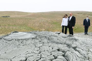 Abşeron rayonunda Palçıq Vulkanları Turizm Kompleksinin təməli qoyulub - YENİLƏNİB