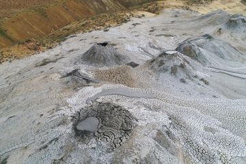 Abşeron rayonunda Palçıq Vulkanları Turizm Kompleksinin təməli qoyulub - YENİLƏNİB