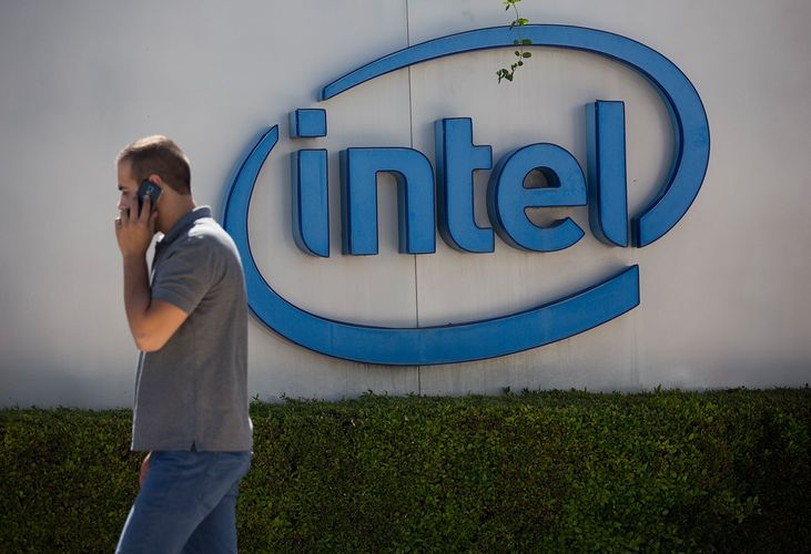"Intel"in xalis mənfəəti 41% azalıb