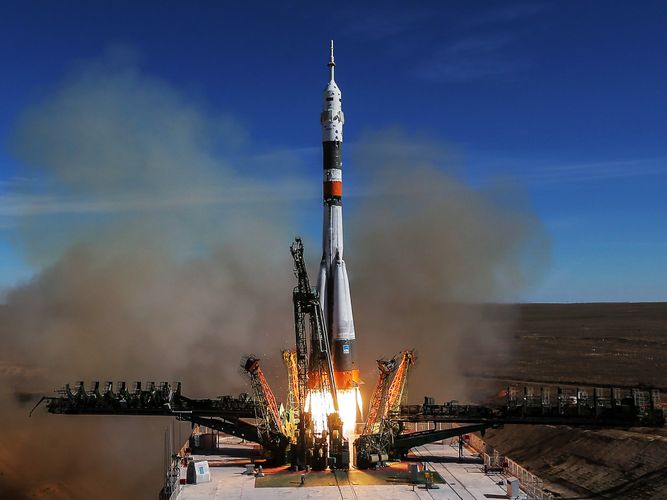 Soyuz rocket delivers 36 OneWeb satellites into orbit