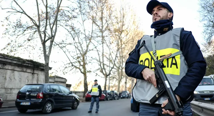 Italian Security Forces arrest almost 100 people in counter-mafia operation